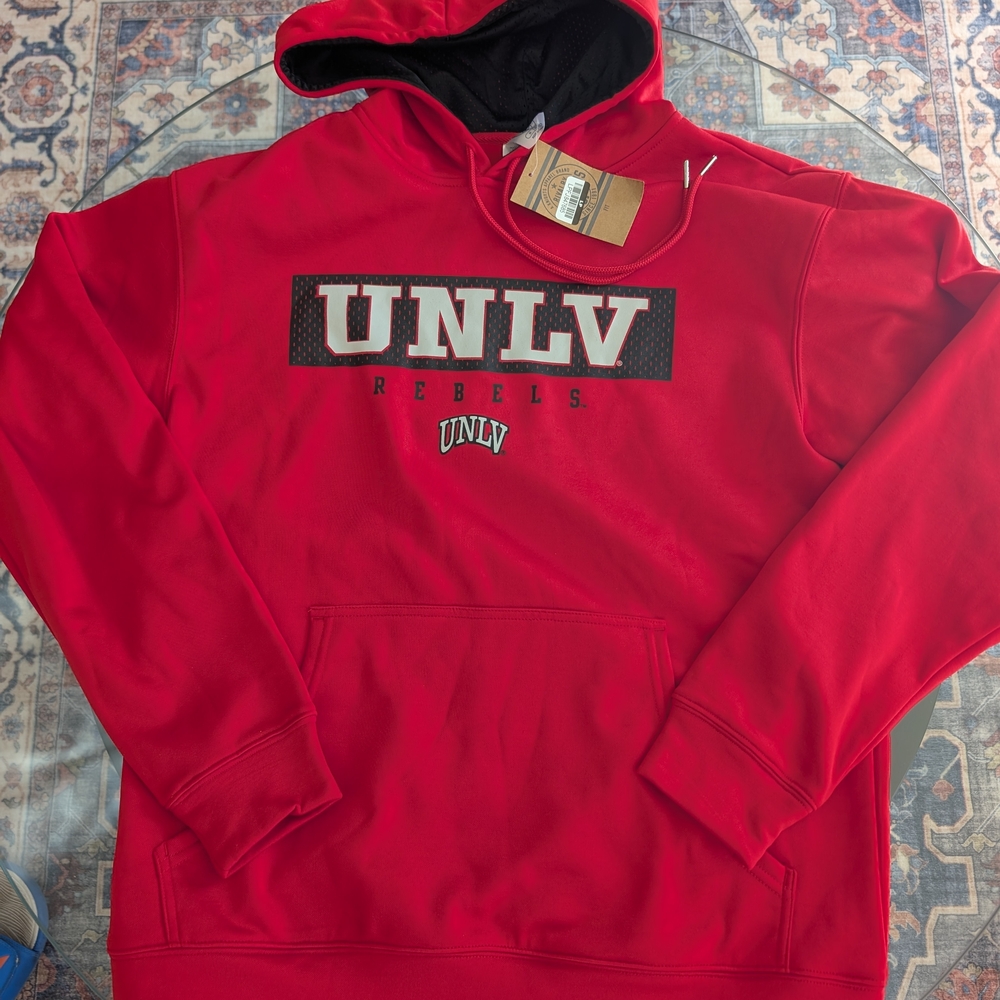 Rivalry Threads Red UNLV Rebels Hoodie - Picture 2 of 13